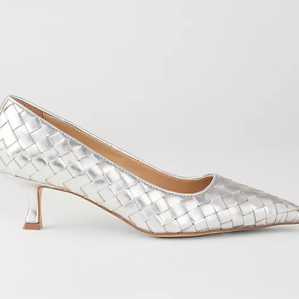 Ann Taylor Nip Toe Kitten Heel Pumps